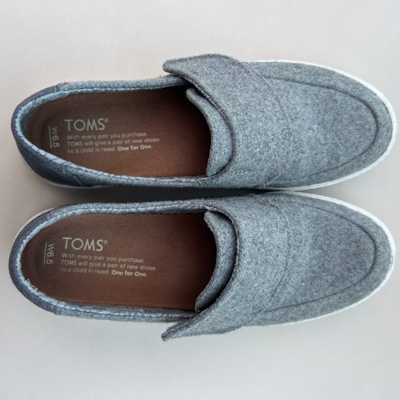 SOLD | TOMS Altair Slip on Shoes - Size 6.5 - Picture 5 of 12